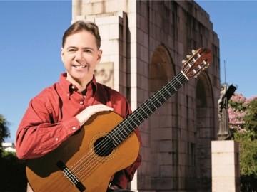 Violinista Daniel Wolf apresenta "Canção do Porto" no Teatro Municipal hoje