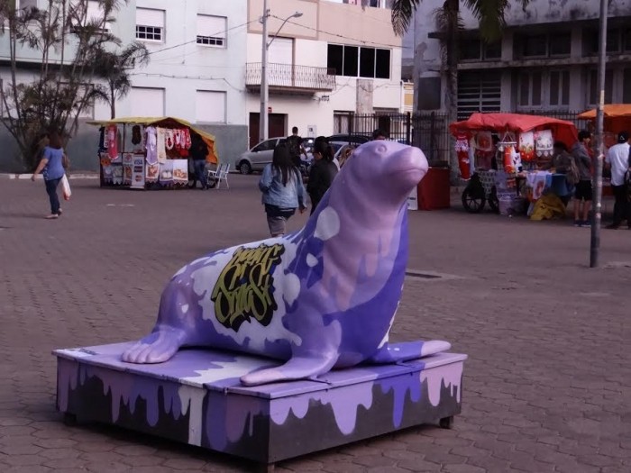 Leão marinho instalado no Largo Dr. Pio convida para o Meeting of Styles 2016