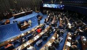 Senado rejeita emendas e aprova PEC do Teto de Gastos em primeiro turno