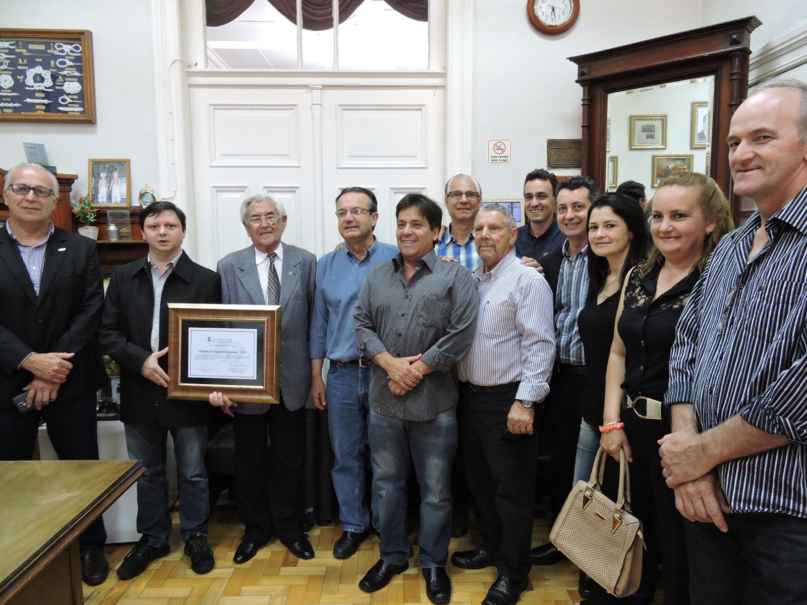 Legislativo homenageou CDL pelo cinquentenário