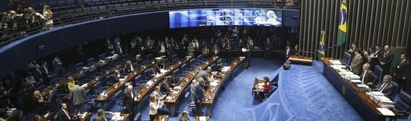 Após votar destaques, Senado aprova texto final da PEC do Teto sem alterações