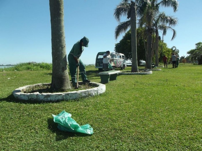 Avenida Pelotas e Rua Henrique Pancada recebem ações de limpeza