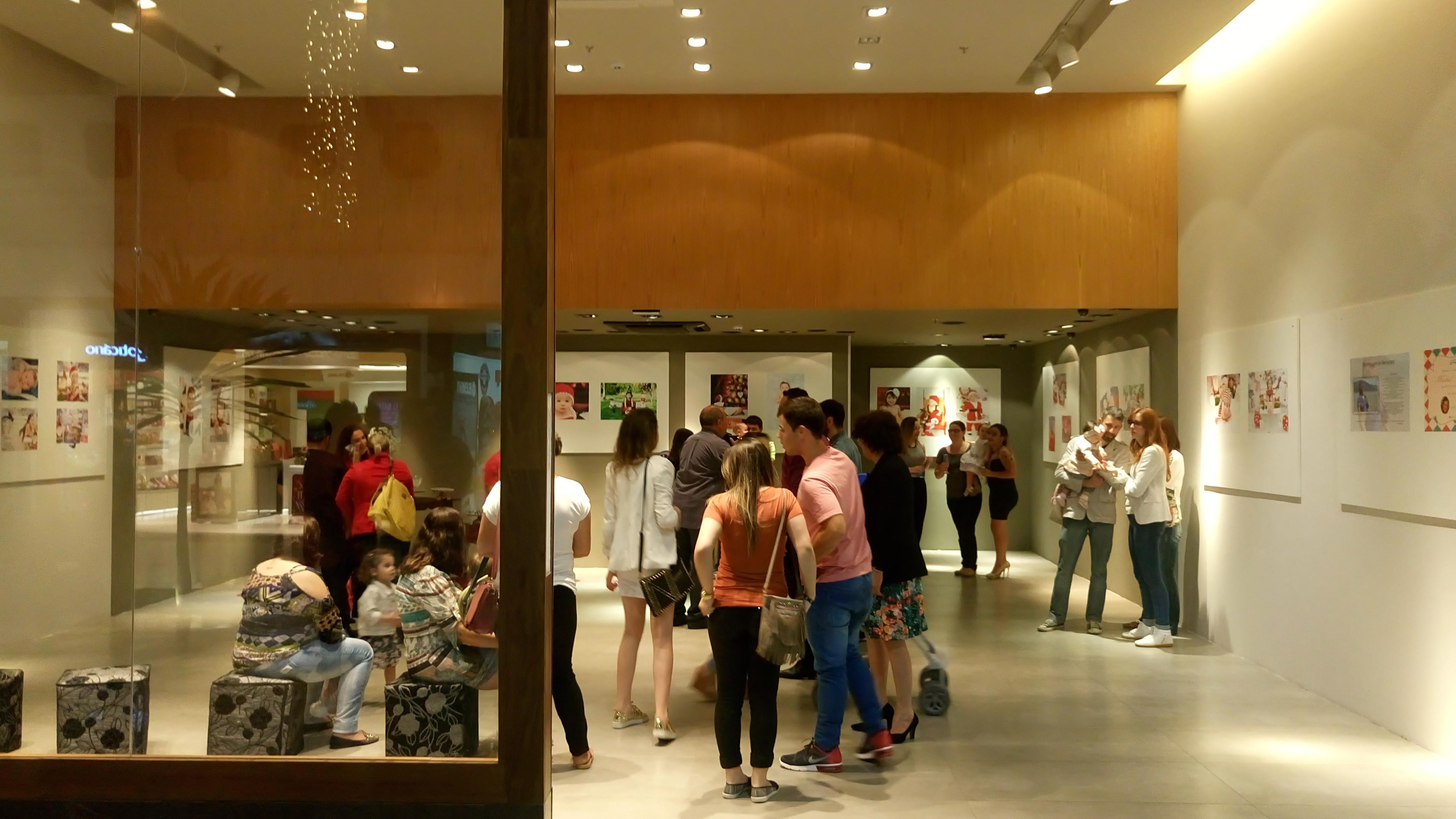 Exposição fotográfica usa bebês para evidenciar o natal 