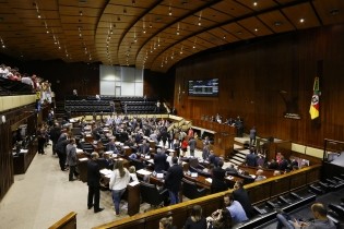 Deputados aprovam extinção da Corag