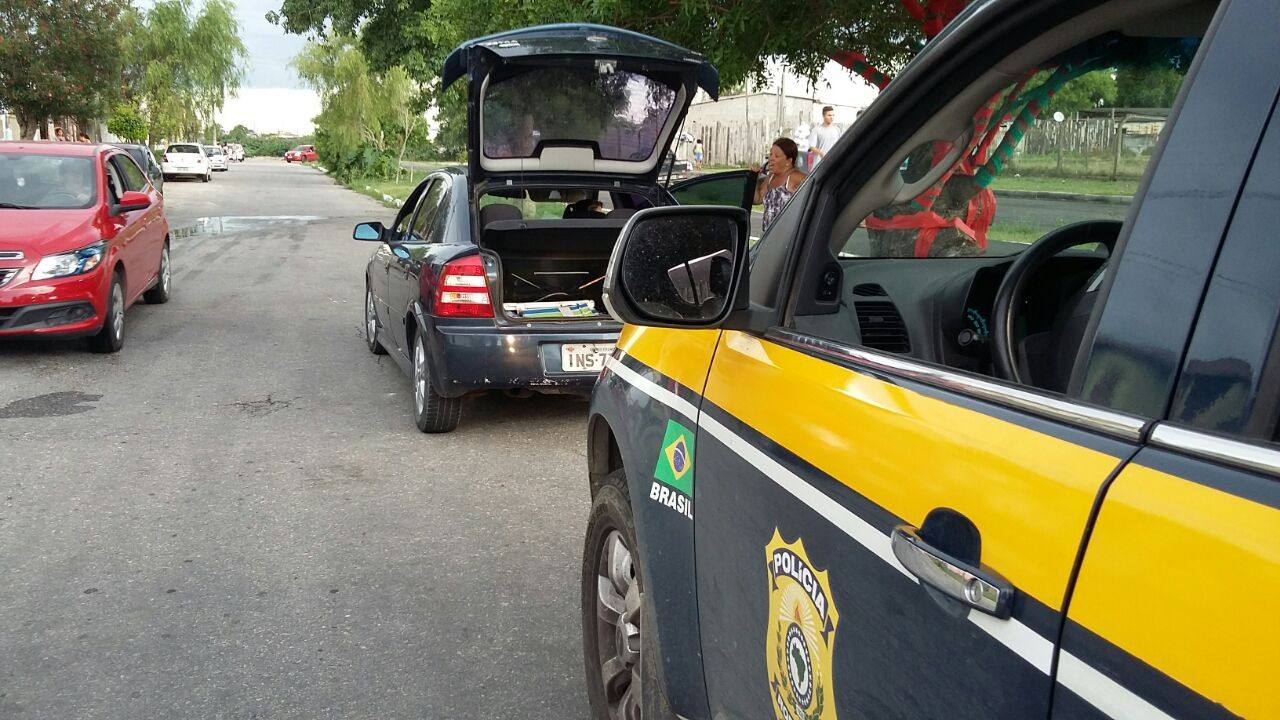 Homem é preso pela PRF após perseguição por mais de 10km
