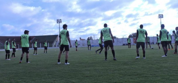 Leão retoma atividades no Aldo Dapuzzo