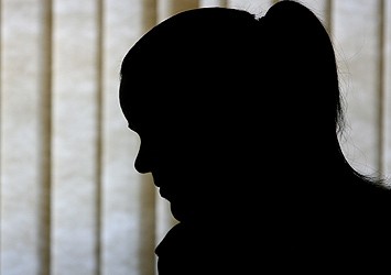 Vítima de estupro coletivo no Rio confirma participação de 10 homens no crime