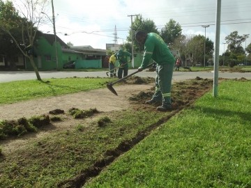 Pista de caminhada da Rua XV de Novembro recebe melhorias