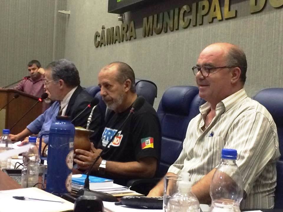 Vereadores aprovam moção de apoio a Sindicato dos Taxistas