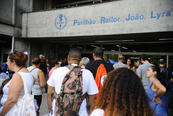 MP que reforma ensino médio é prorrogada por 60 dias