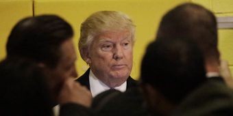 Trump deve assinar decreto para construção de muro na fronteira com o México