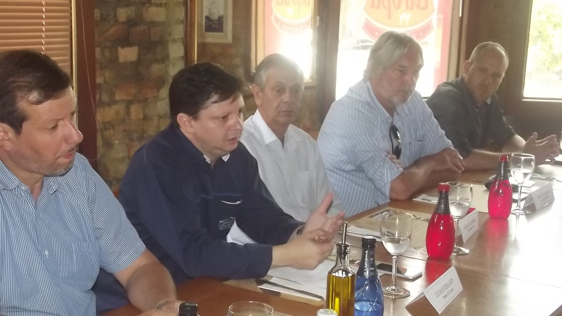 Prefeito diz na CDL que indústria naval e energias renováveis ainda são prioridade 