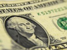 Dólar fecha próximo de R$ 3,15 e alcança menor valor em três meses