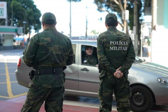 Cerca de 900 policiais fazem o patrulhamento das ruas no Espírito Santo
