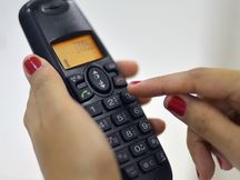 Ligações entre telefones fixos e celulares vão ficar mais baratas este mês
