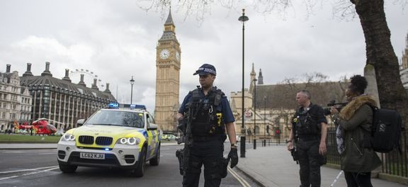 Polícia confirma quatro mortos e ao menos 20 feridos após ataque em Londres