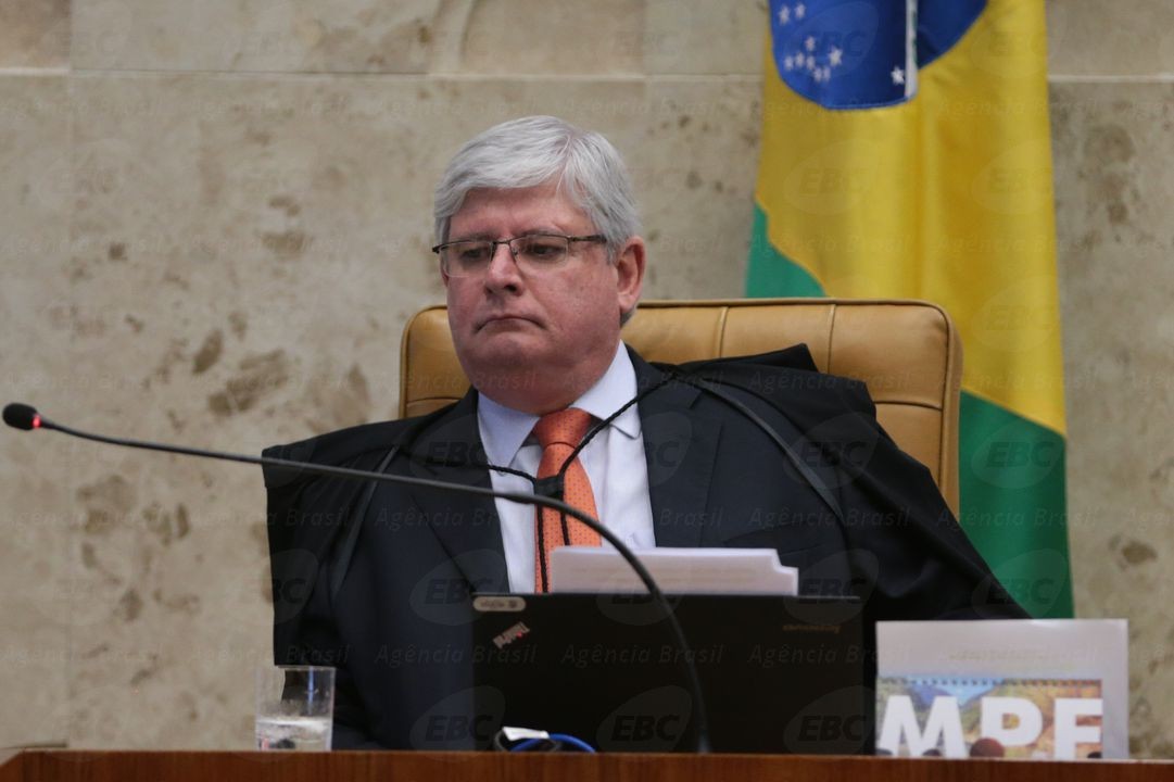 Janot nega vazamentos na PGR e diz que acusação "beira a irresponsabilidade"