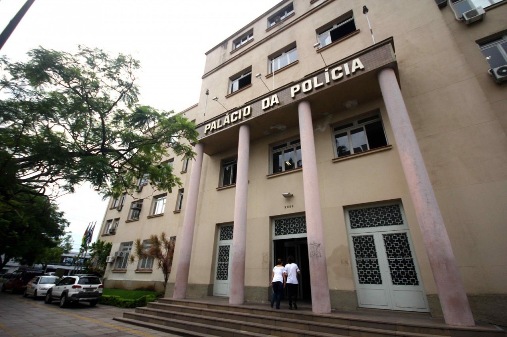 Polícia Civil e Susepe recebem armas e equipamentos 