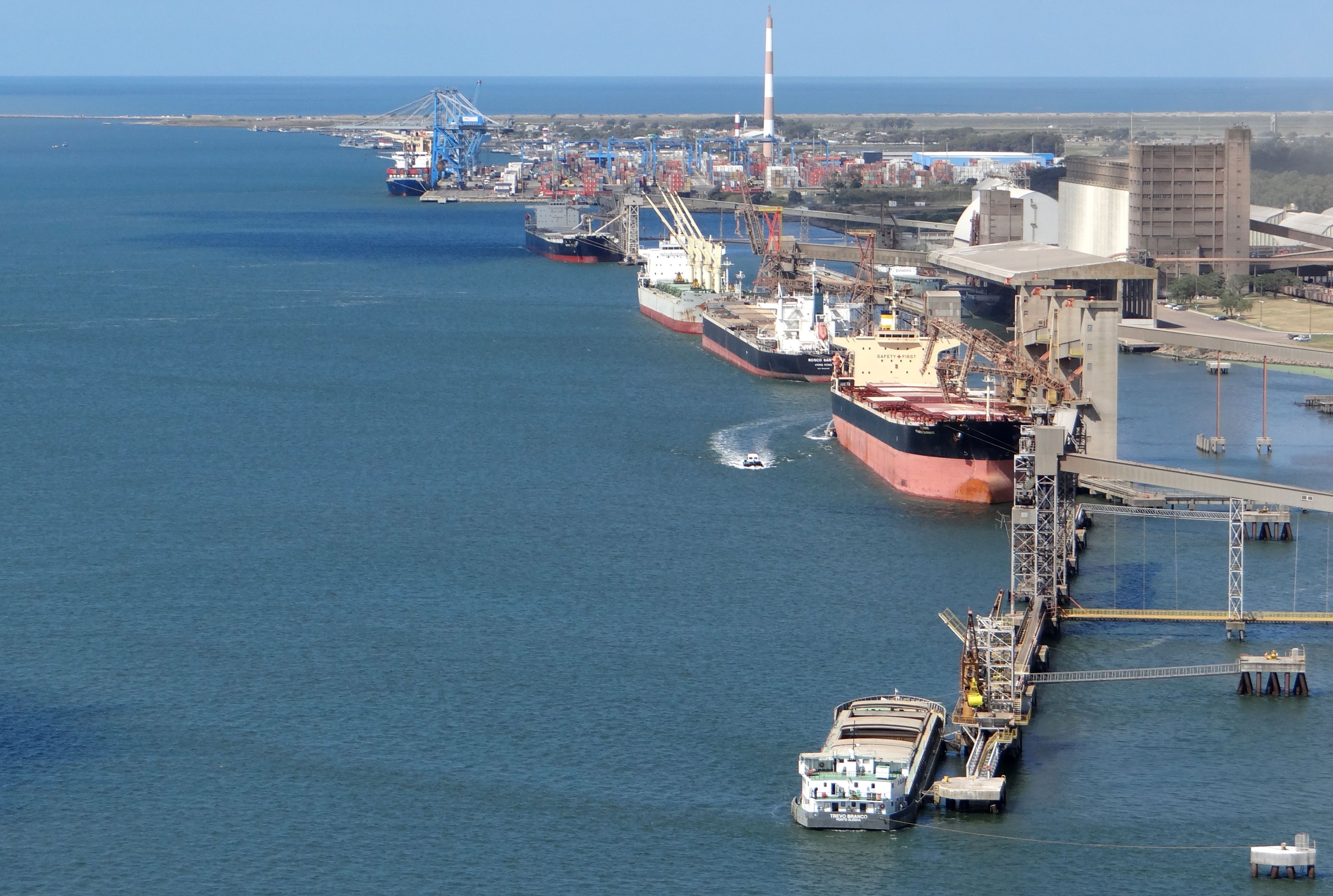 Operações dos navios graneleiros são normalizadas no Porto do Rio Grande