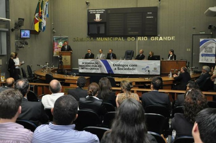 Aprovada Moção de Apoio aos Servidores Municipais