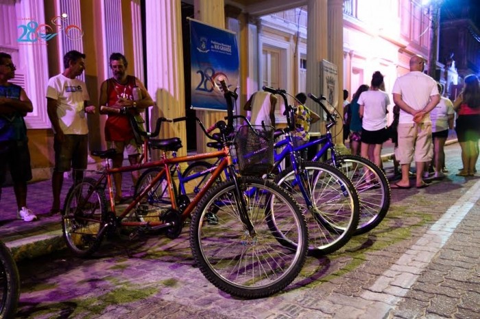 Passeio ciclístico inclusivo reuniu diversos participantes