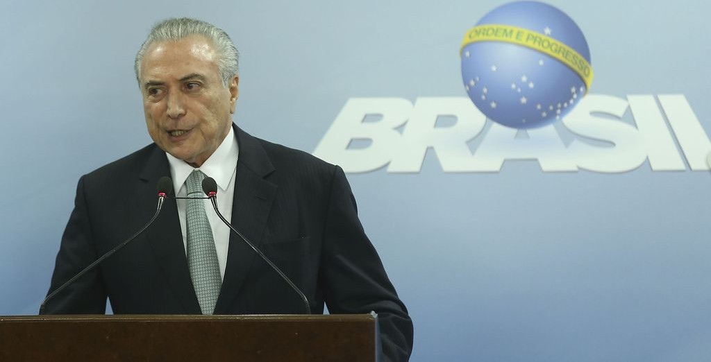 "Não renunciarei", diz Temer em pronunciamento