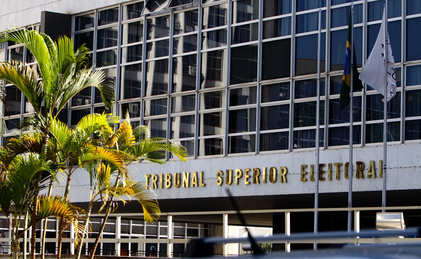 TSE deve encerrar hoje julgamento do pedido de cassação da chapa Dilma-Temer
