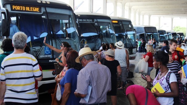DAER volta atrás e não irá proibir transporte de ônibus intermunicipais na sexta-feira