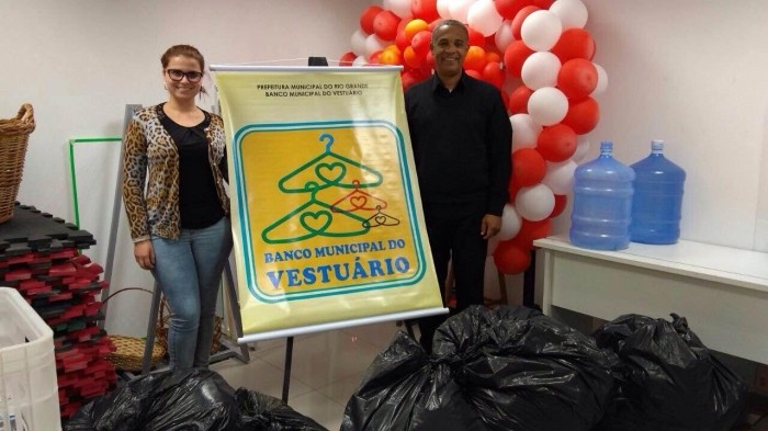 Banco Municipal do Vestuário recebe doações do Praça Shopping e Rotary Club