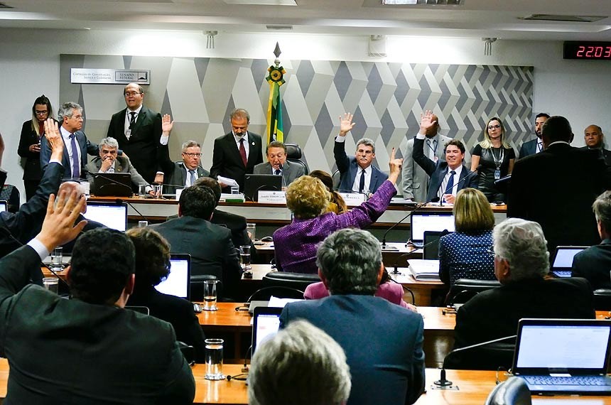 Senado aprova Reforma Trabalhista