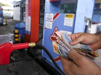 Governo divulga aumento de alíquota do PIS/Cofins sobre combustíveis