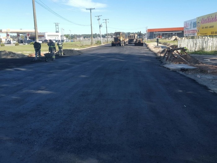 Pavimentação da via de acesso da nova Rodoviária está em estágio avançado