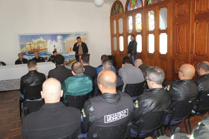 Guardas municipais iniciam treinamento