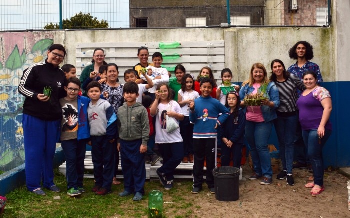 Projeto Horta Vertical Escolar encerra atividades na EMEF Sant'ana