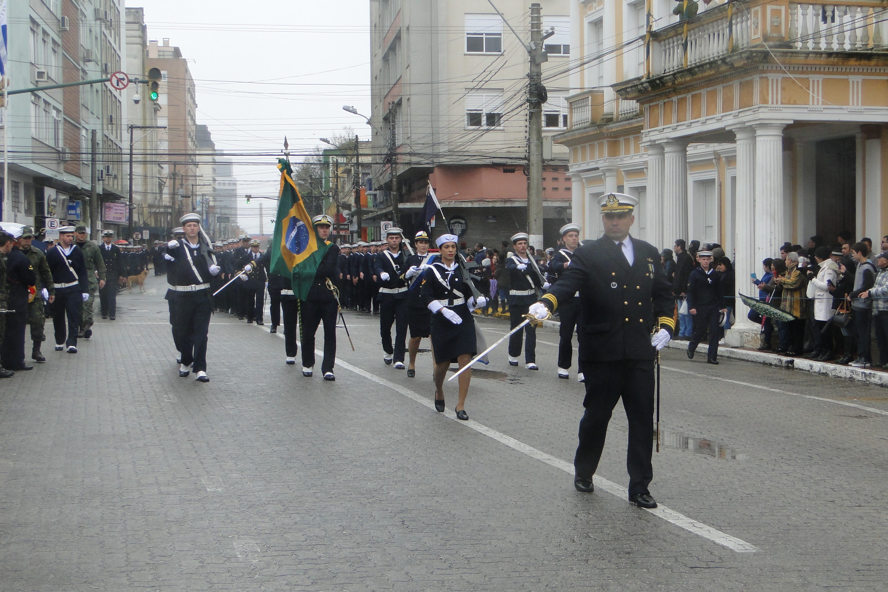 Marinha abrirá desfile cívico em RG