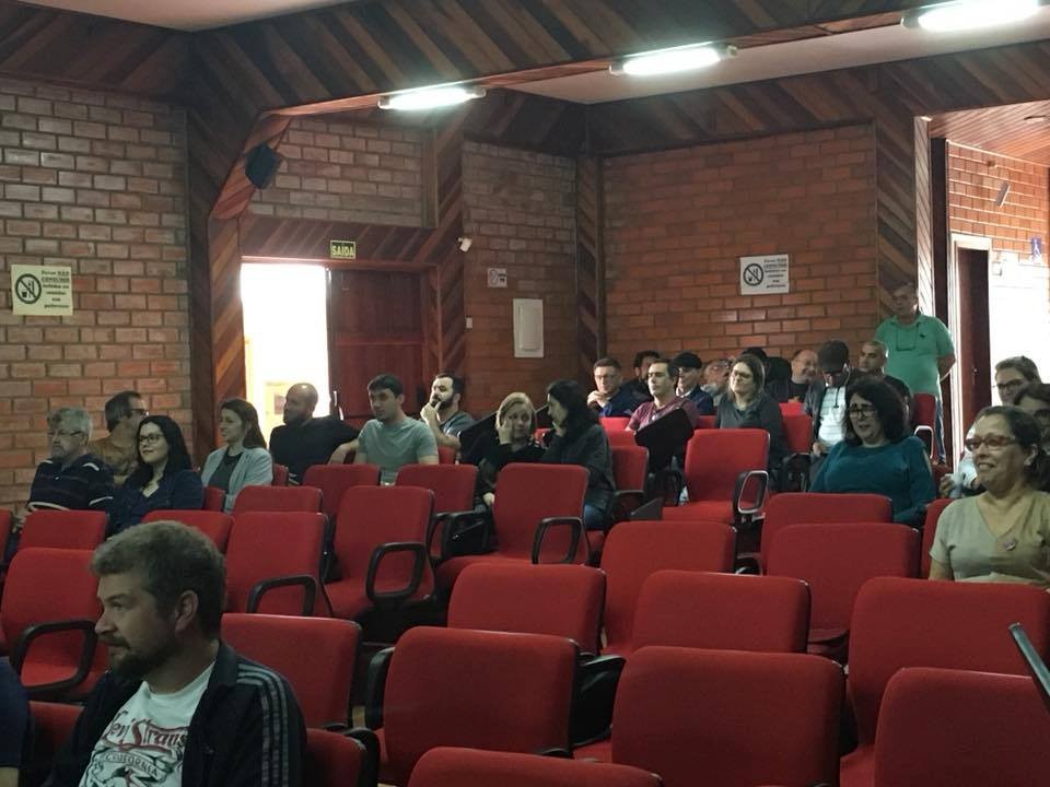 Técnicos em Educação da FURG aprovam paralisações da categoria