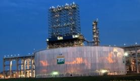 Petrobras reduz preço da gasolina em 3,8% nas refinarias
