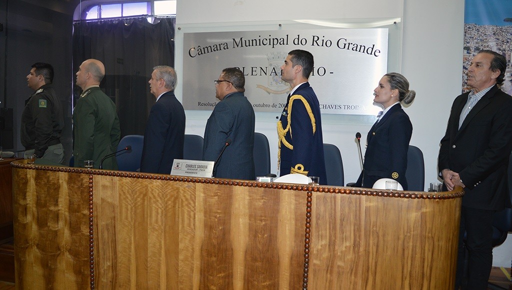 Solenidade em homenagem à Semana da Pátria foi marcada pela valorização das Forças Armadas