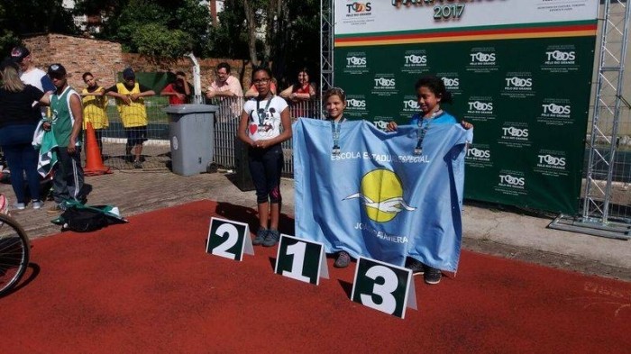 Paratletas da Rede Municipal de Ensino conquistam medalhas em Campeonato na capital
