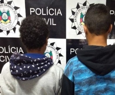 Dpca apreende dois adolescentes por tráfico de drogas