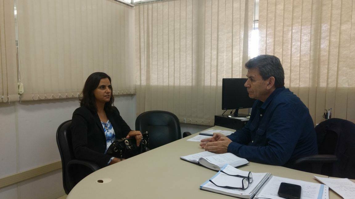 Prefeita de SJN busca resoluções em Porto Alegre