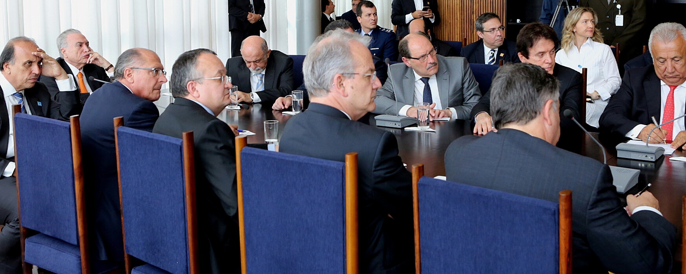 Presidente detalha reforma da Previdência em reunião com governadores