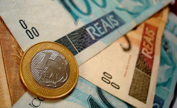 Inicia pagamento do abono salarial para nascidos em dezembro