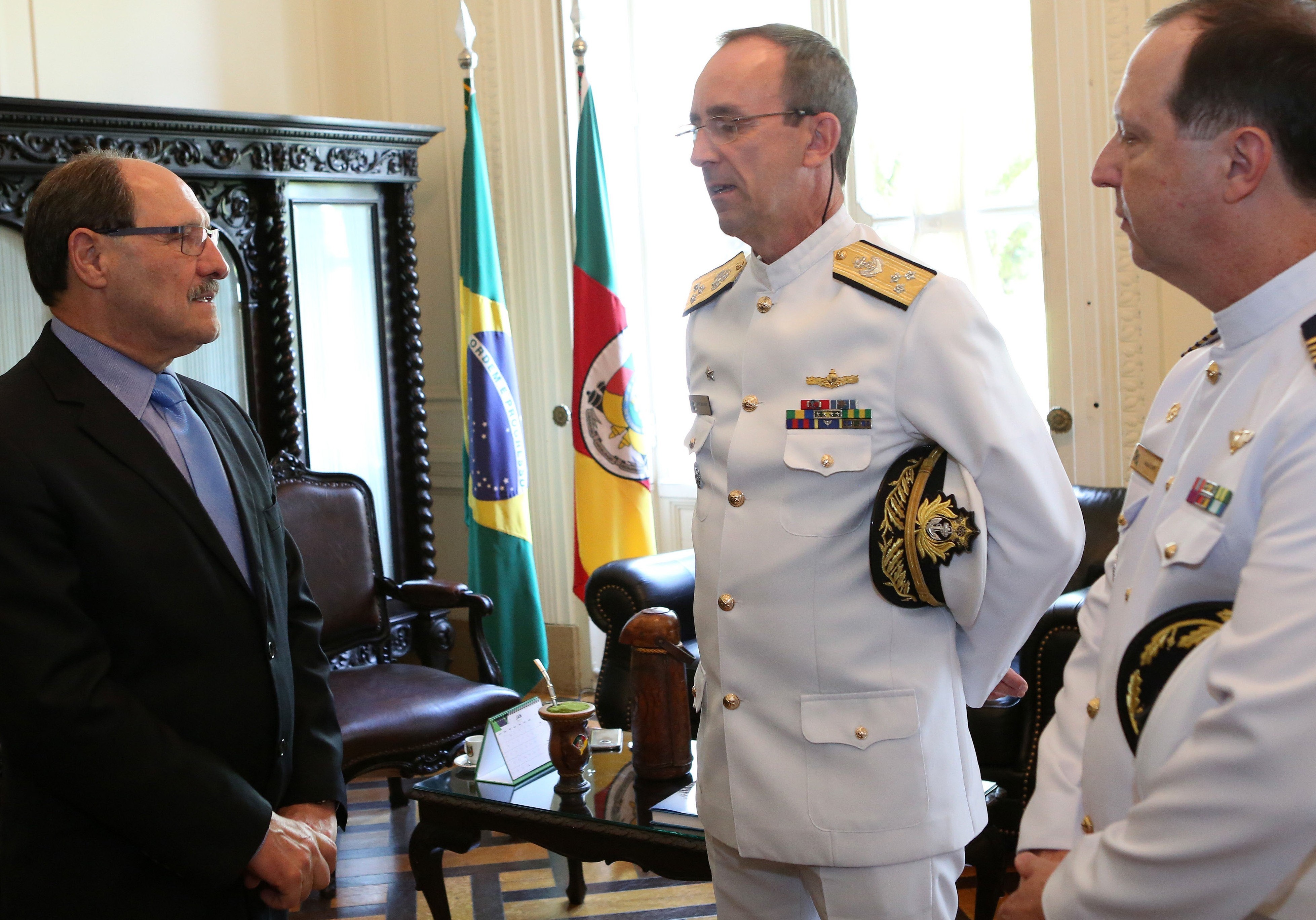 Sartori recebe novo comandante do 5º Distrito Naval da Marinha
