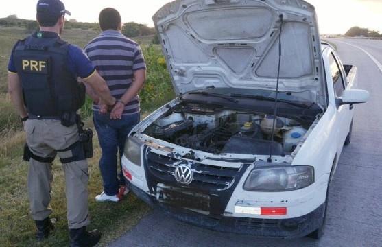 PRF prende condutor com veículo adulterado em Rio Grande