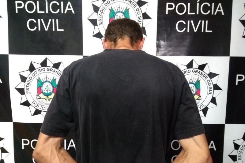Polícia Civil prende homem em flagrante por furto em residência