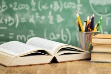 Prefeitura chama 143 professores e professoras aprovados em concurso público