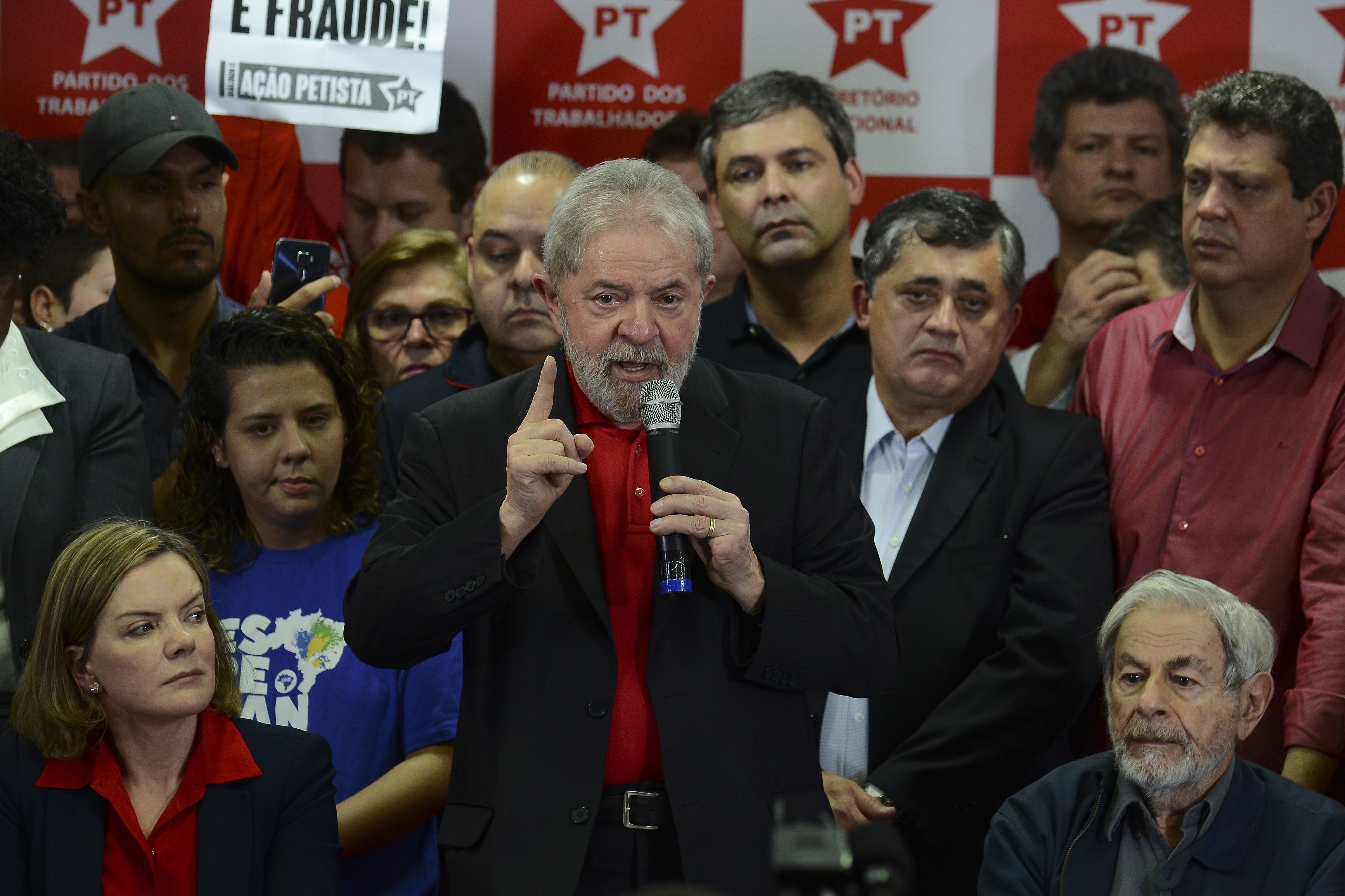 STJ nega pedido para evitar prisão de Lula após segunda instância