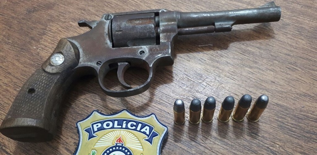 PRF prende homem armado em Santa Vitória do Palmar