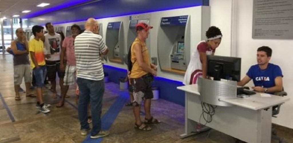 Bancos reabrem ao meio-dia; contas que venceram no carnaval podem ser pagas hoje